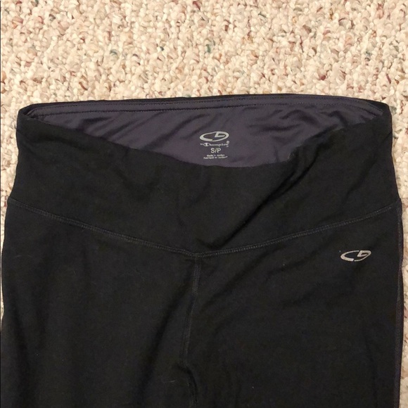 Black Crop Leggings - Picture 2 of 3